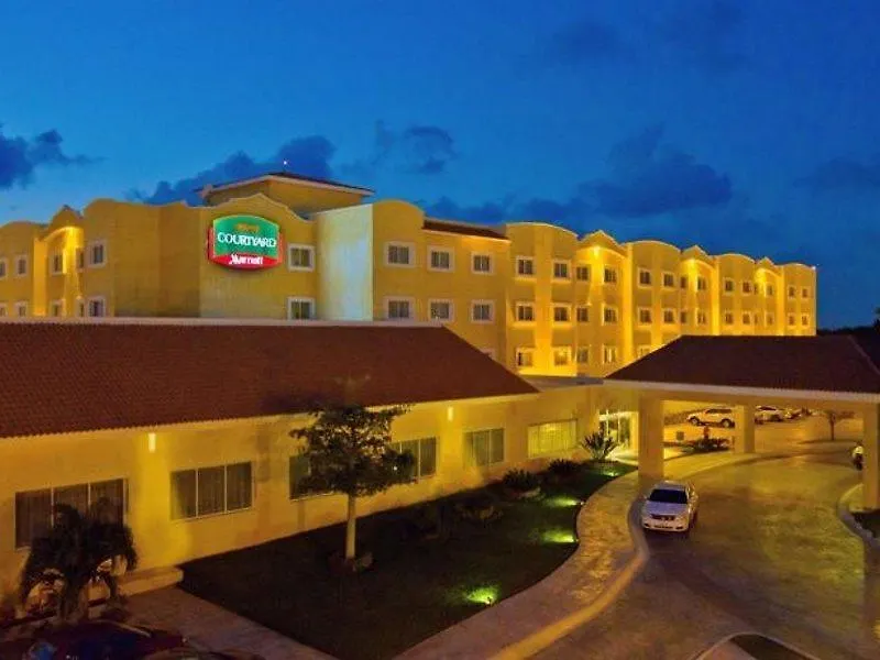 Courtyard By Marriott Cancun Airport Alfredo V. Bonfil Hotel