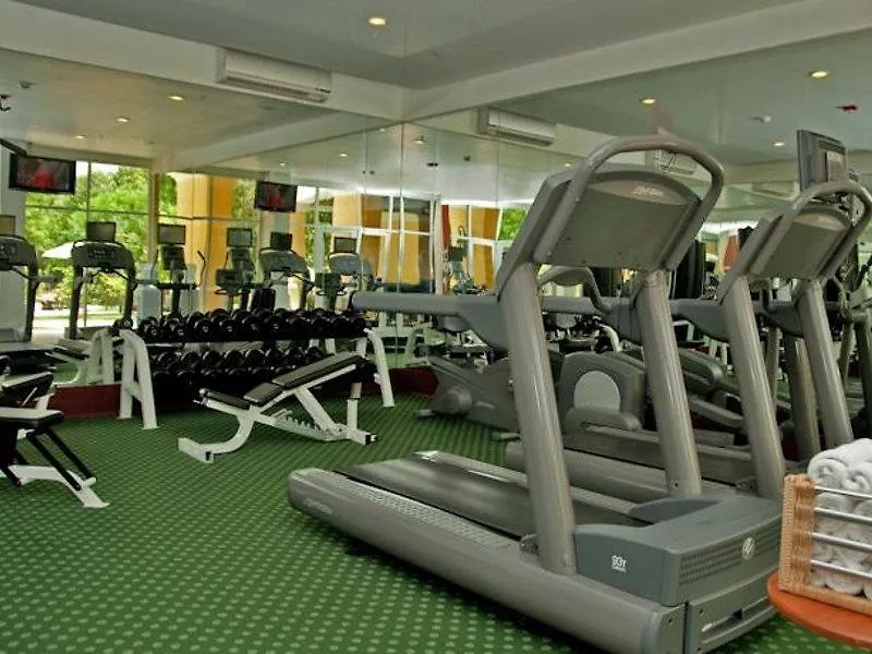 Courtyard By Marriott Cancun Airport Alfredo V. Bonfil 4*,