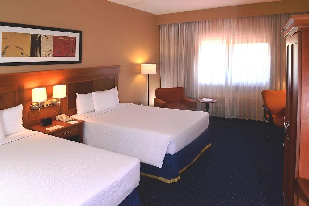 Courtyard By Marriott Cancun Airport Alfredo V. Bonfil
