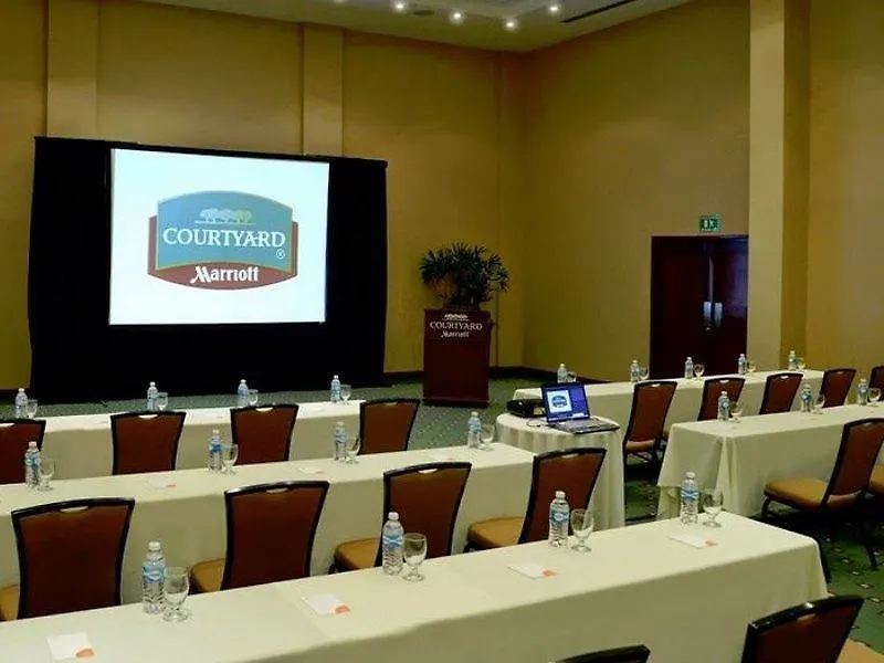 Courtyard By Marriott Cancun Airport Alfredo V. Bonfil Hotel