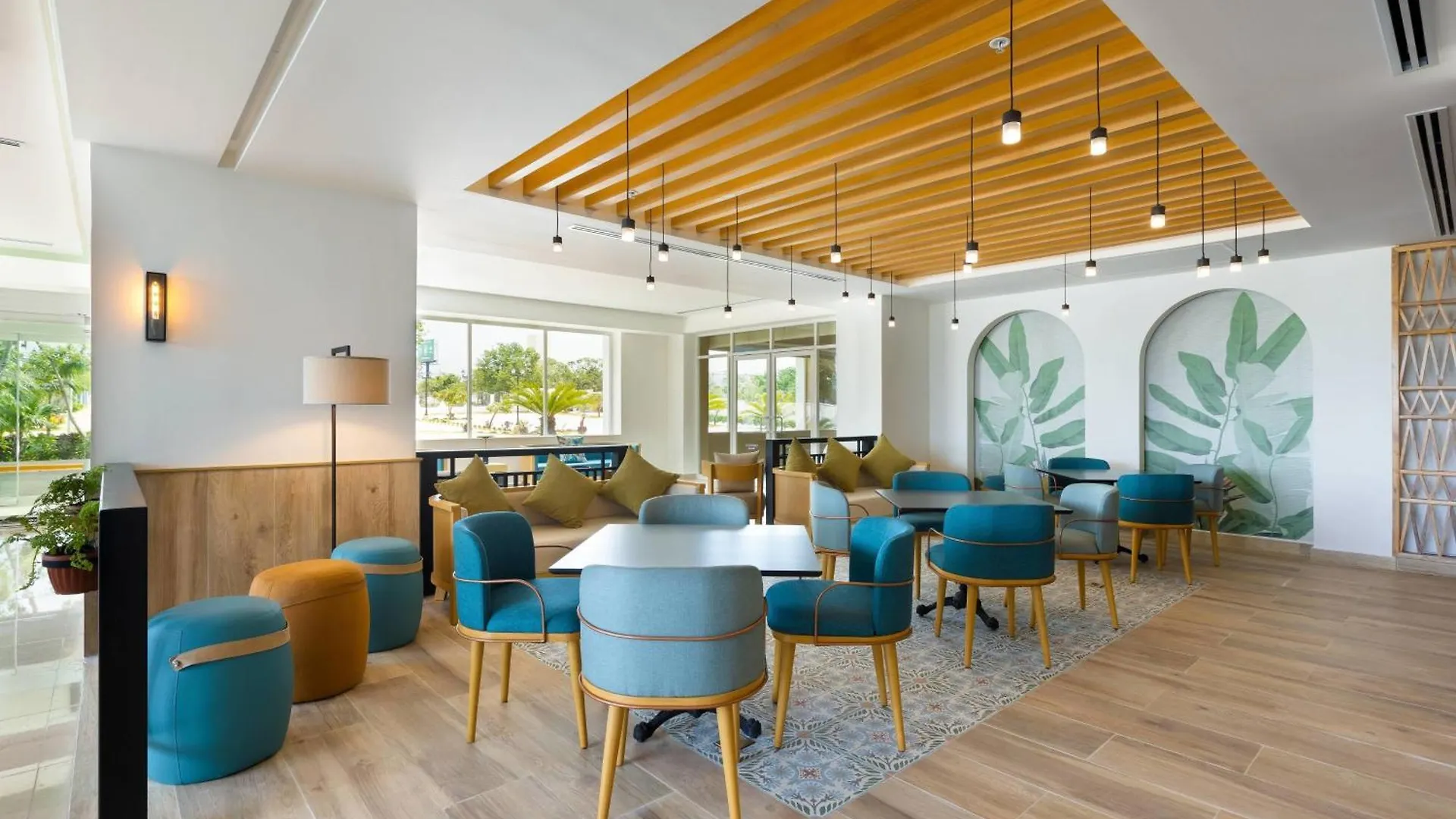 Courtyard By Marriott Cancun Airport Alfredo V. Bonfil Hotel