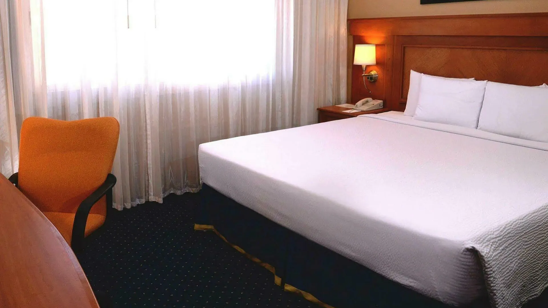 Courtyard By Marriott Cancun Airport Alfredo V. Bonfil 4*,